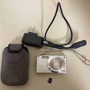 Samsung TL110 ultra-compact camera